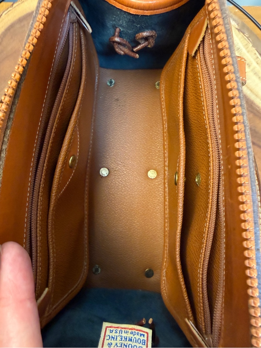 Dooney & Bourke Vintage AWL Satchel Black Leather British Tan Trim EUC - Picture 9 of 14
